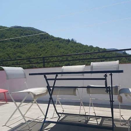 Superbe Appartement Au Coeur Des Cevennes Avèze Exterior foto